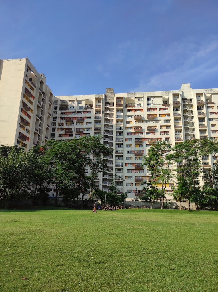 3 BHK Flats for Sale in Rohtas Presidential Tower, Vibhuti Khand, Lucknow – Your Dream Home Awaits!