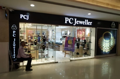 Pre leased jewelry shop for sale in Noida City Centre