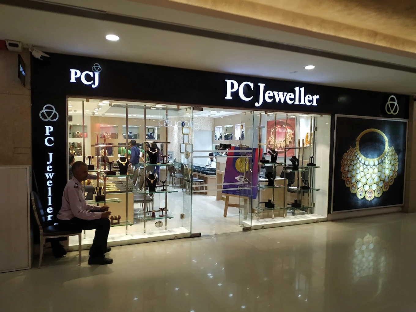 Buy Pre Rented Jewelry Shop Near Noida City Centre Metro