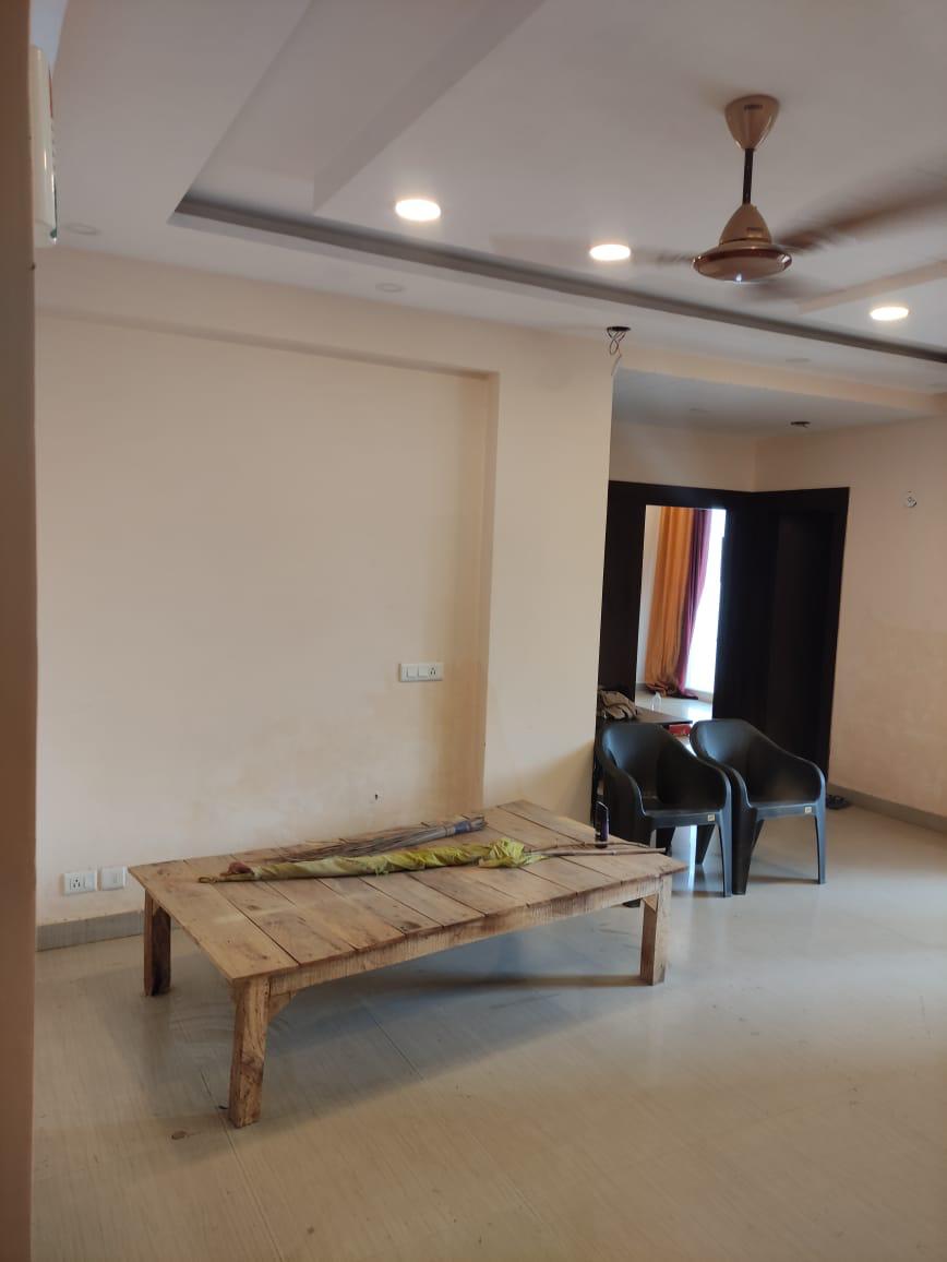2 BHK Flats for Rent in Lakshya Heights Sushant Golf City Lucknow