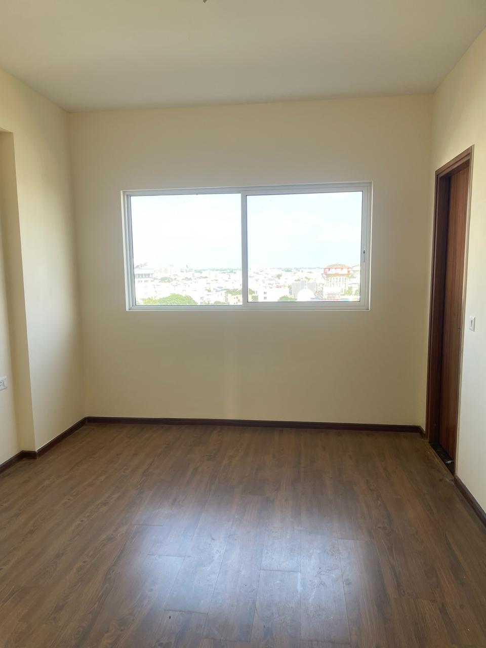 3 BHK Flats for Resale in Experion Capital, Vibhuti Khand: Luxury Living in Lucknow