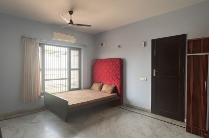 Independent Floor for rent