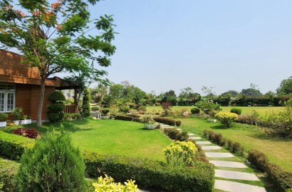 Saketa Rama: Luxurious Farmhouses Near Lucknow for Elite Living