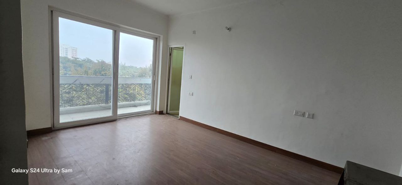 3-BHK Flat-Surat Residency-Vridavan Yojna, Shaheed Path