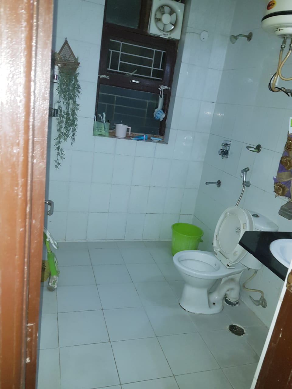 3 BHK SPECIOUS FLATS FOR RENT