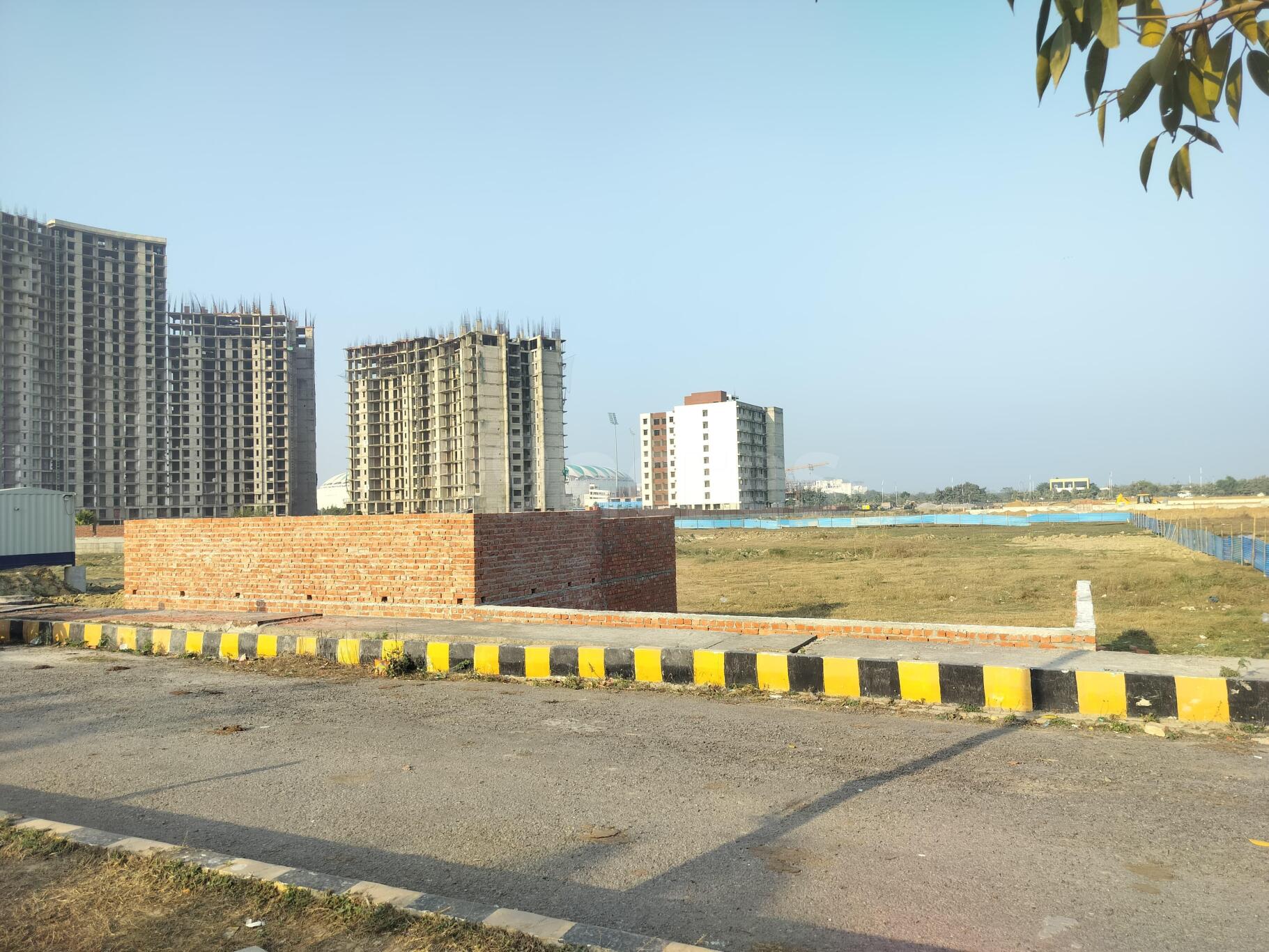 Ultra-Luxury 4 BHK Flats in Gomti Nagar, Lucknow - Purvanchal Royal Atlantis