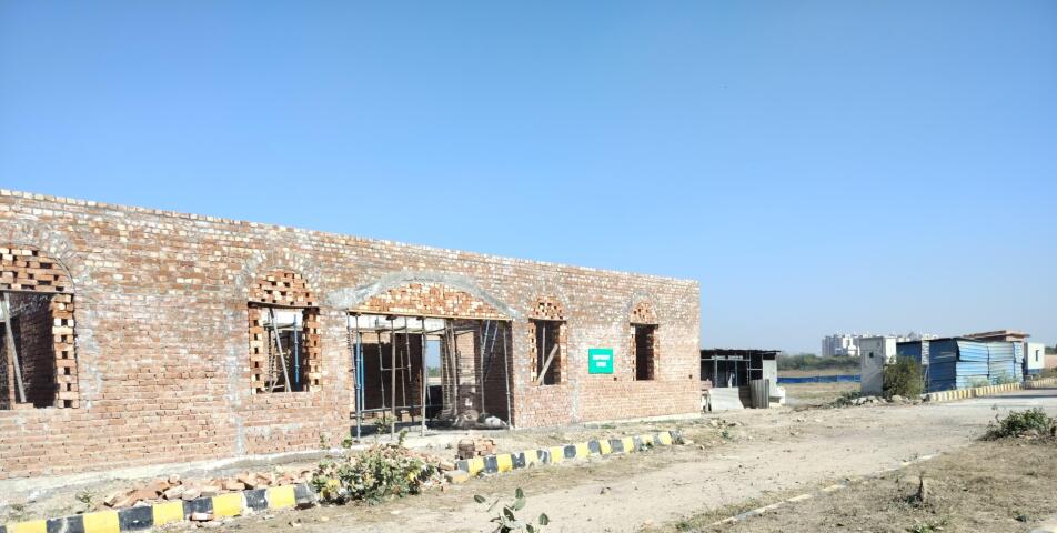Ultra-Luxury 4 BHK Flats in Gomti Nagar, Lucknow - Purvanchal Royal Atlantis