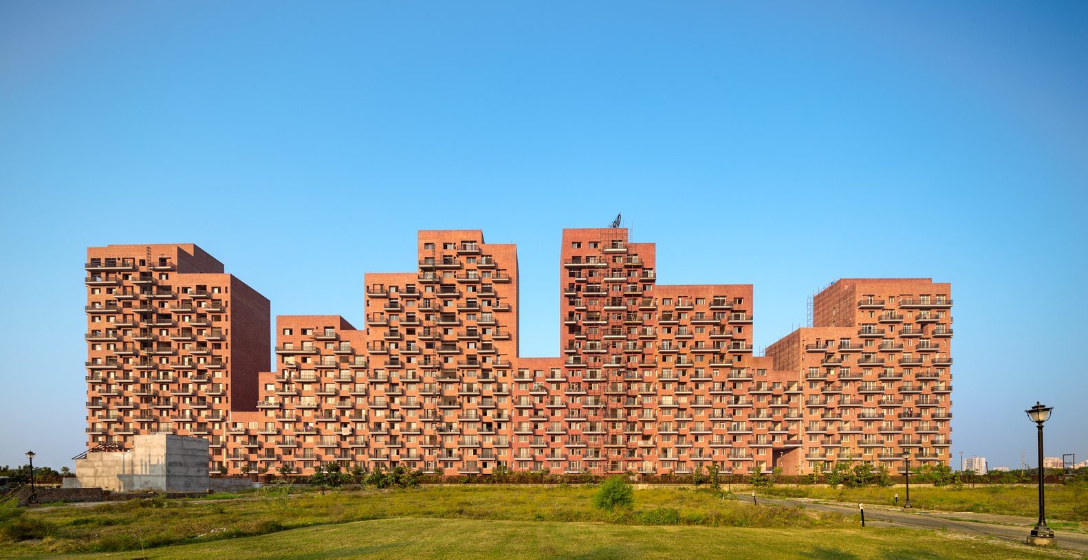 Buy Luxury Flats in Lucknow - Oranje Castle