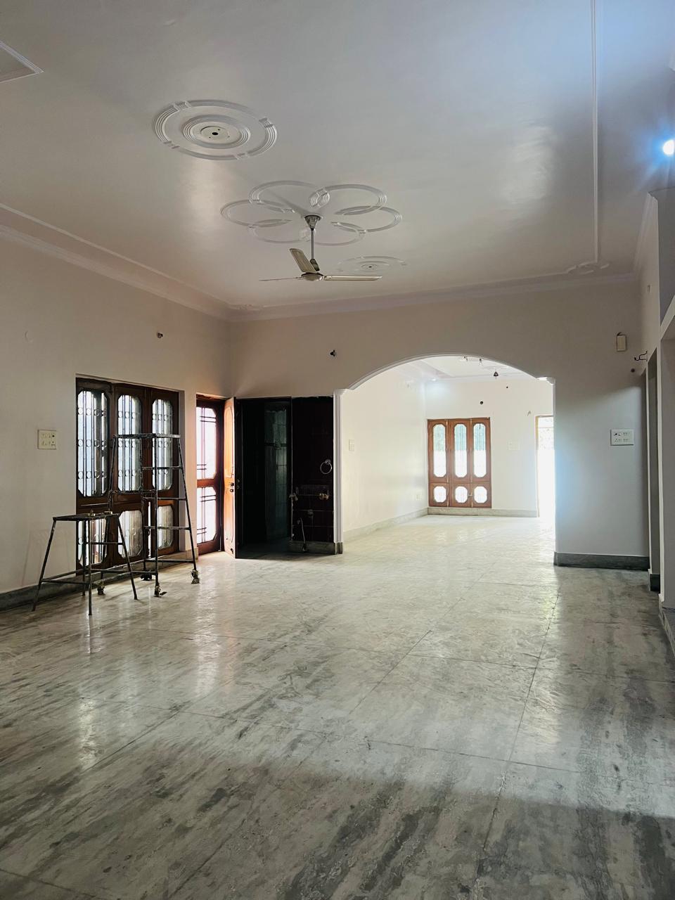 Spacious 3400 Sq.ft House for Sale Behind Sushma Hospital, Indira Nagar, Lucknow