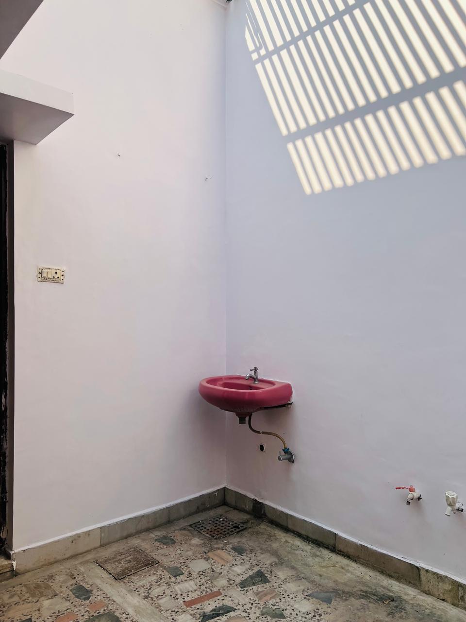 Spacious 3400 Sq.ft House for Sale Behind Sushma Hospital, Indira Nagar, Lucknow