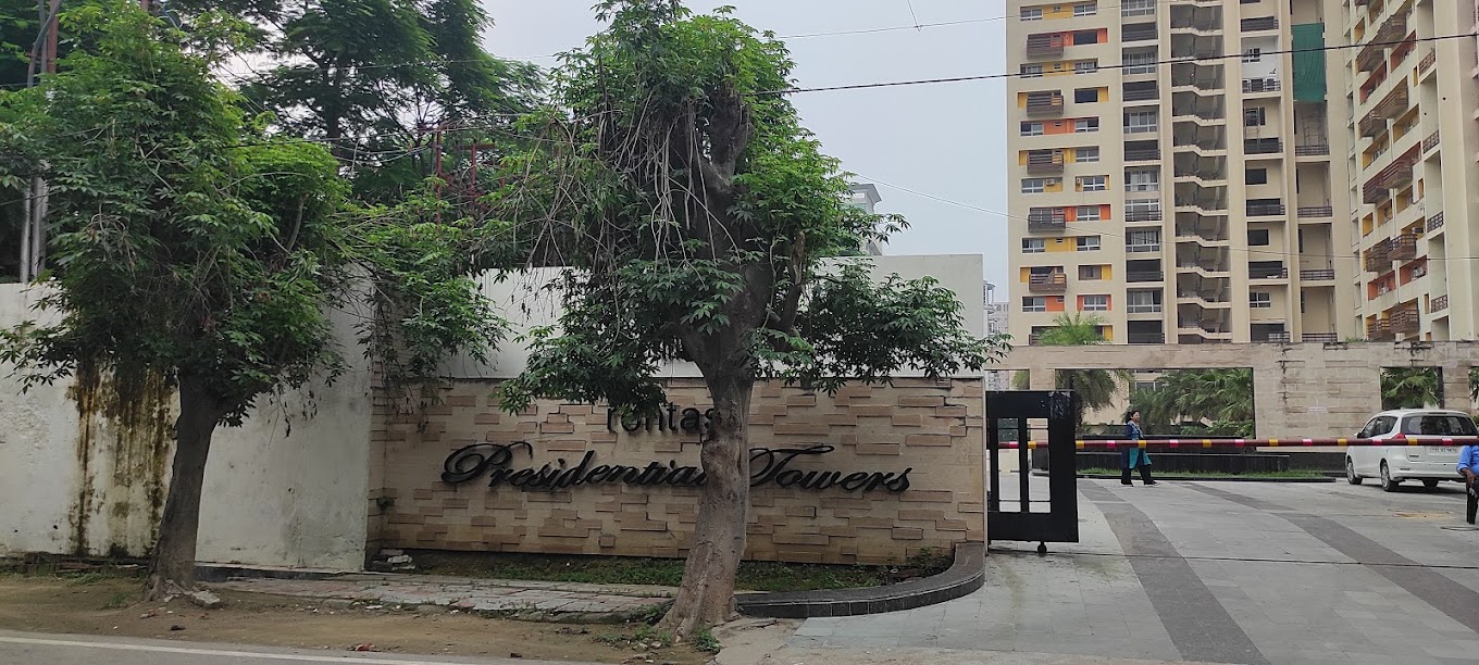 3 BHK Flats for Sale in Rohtas Presidential Tower, Vibhuti Khand, Lucknow – Your Dream Home Awaits!