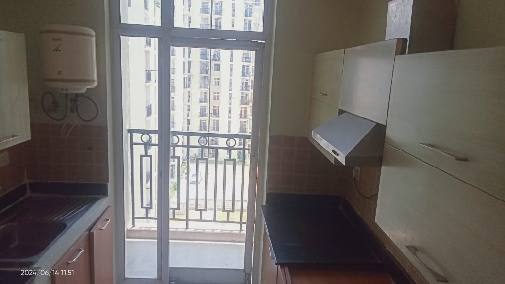 2 BHK Flats for Resale in Celebrity Gardens, Sushant Golf City, Lucknow