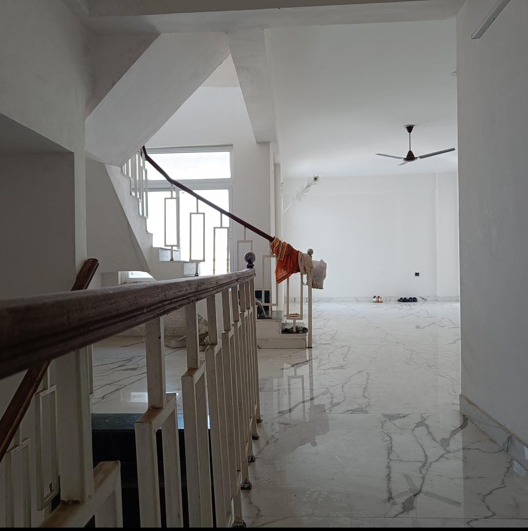 4 BHK Penthouse for Rent in Vrindavan Yojna, Lucknow