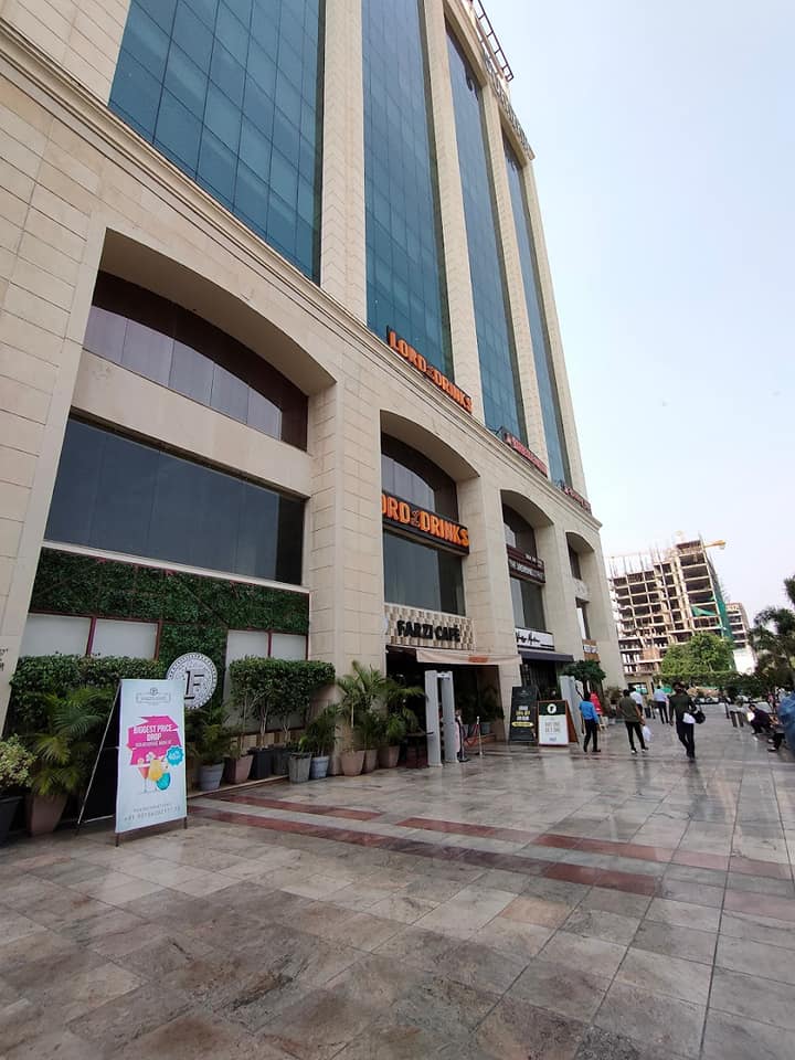 Furnished Office Space for Sale in Summit Tower Vibhuti Khand Lucknow