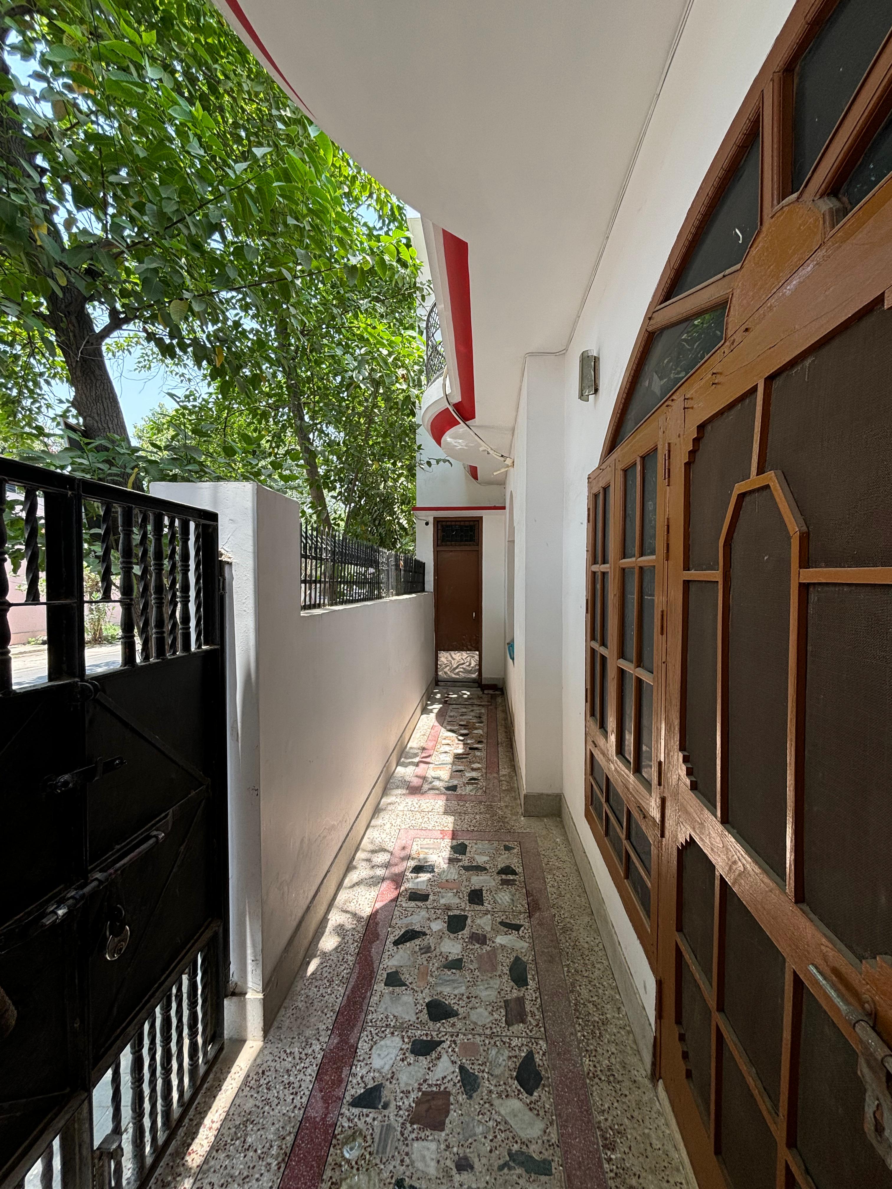 Independent Houses for Sale in Jankipuram, Lucknow