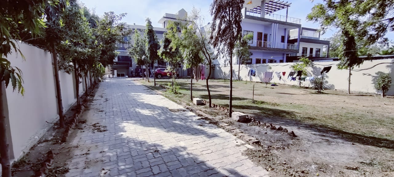 Independent Floor for rent