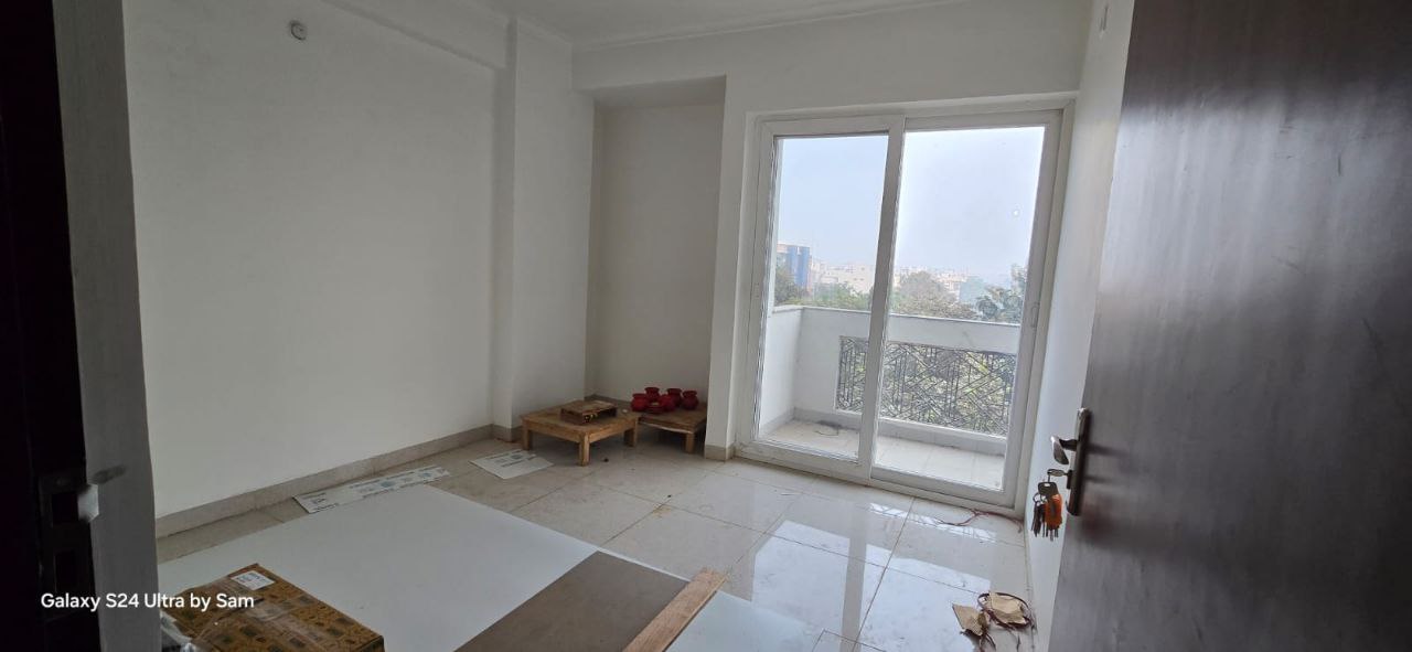 3-BHK Flat-Surat Residency-Vridavan Yojna, Shaheed Path