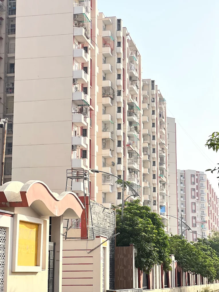 3 BHK Flats for Sale in Bhagirathi Enclave, Lucknow