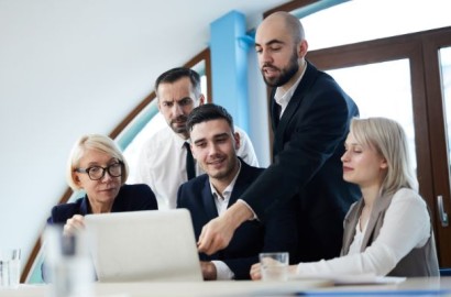 Top Real Estate Brokers in UAE: Why Property Kumbh Stands Out