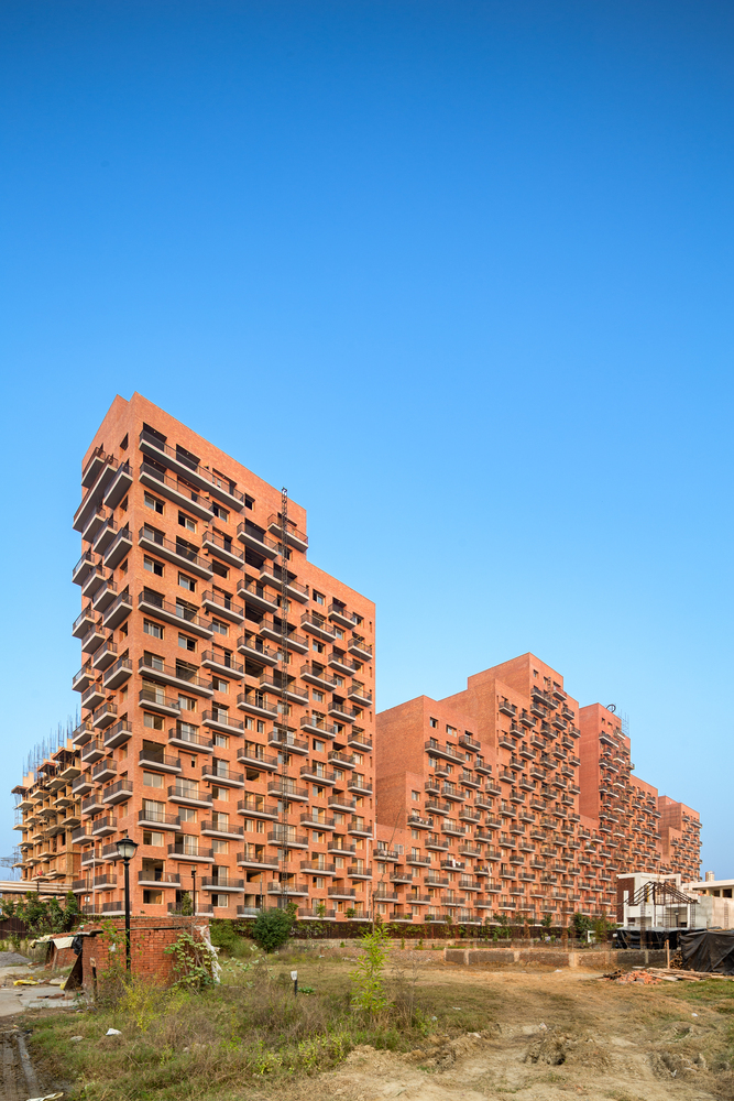 Luxury 3 BHK, 4 BHK, and 5 BHK Flats in Lucknow at Oranje Castle