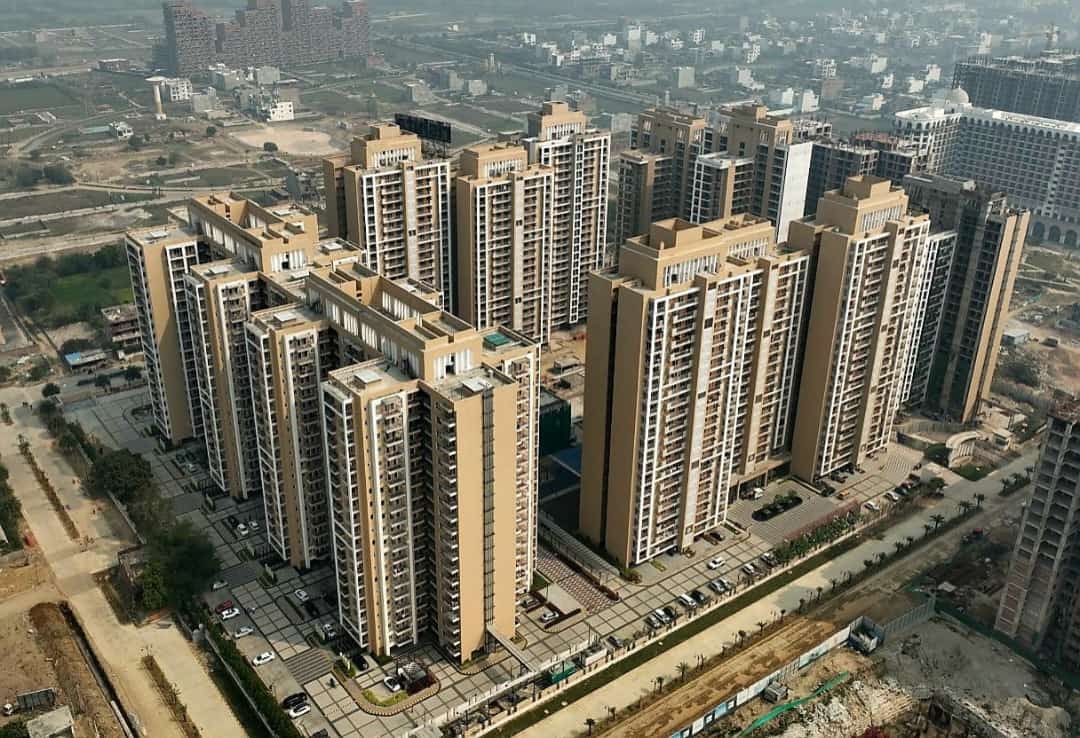 Flats in Sushant Golf City Lucknow - Rishita Mulberry Heights