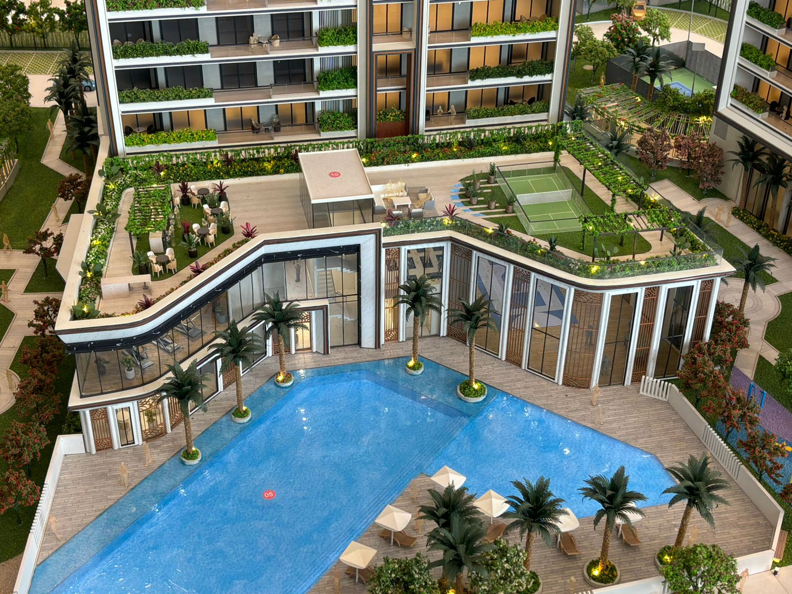 4 BHK Luxury Apartment in Lucknow