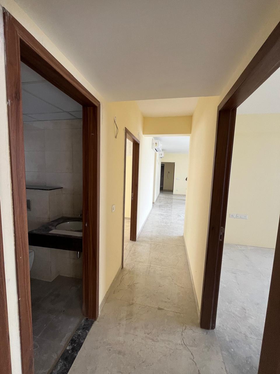 3 BHK Flats for Sale in Experion Capital, Lucknow